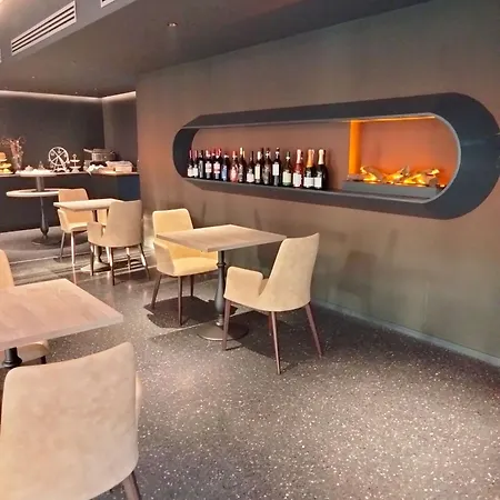 Ristorante Al Caminetto Worldhotels Crafted Adults Only 托里德尔贝纳科